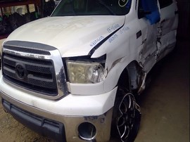 2013 TOYOTA TUNDRA, SR5 MODEL, CREW CAB, 5.7L, AT, 2WD,  Z25208